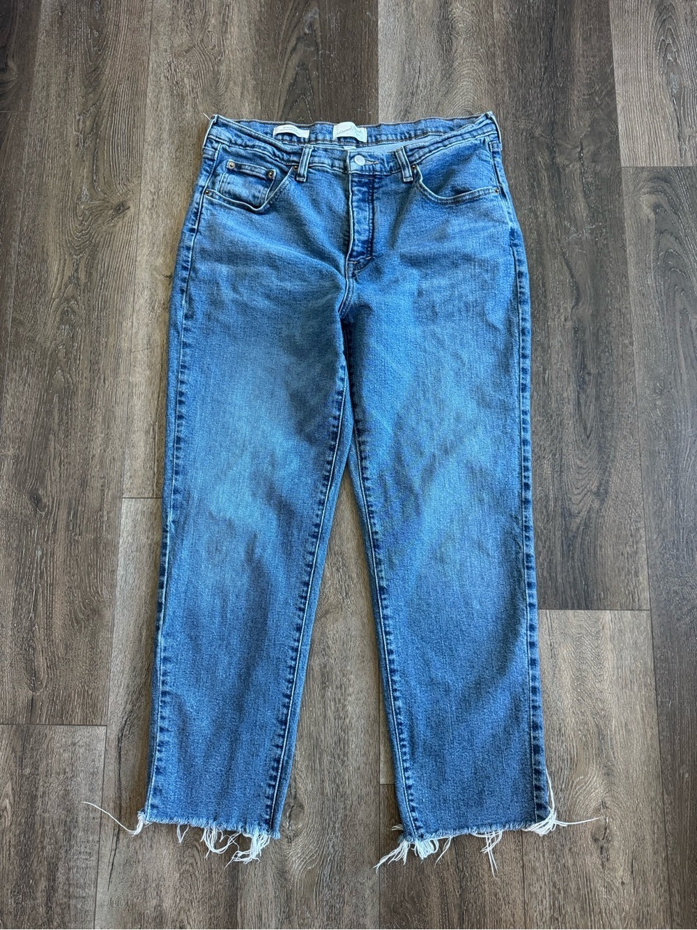 Universal Thread Women's Mid Rise 80’s Slim Jeans Women’s size 16